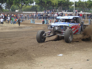 300px-2007Baja500_Class1Chase.JPG